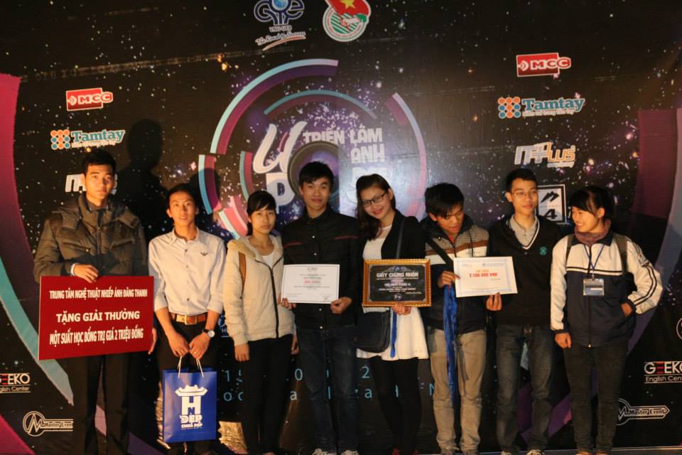 Bạn Nguyễn Thế Phương thành viên của nhóm DH1013C – tác giả bộ ảnh đạt giải nhất vòng sơ loại cuộc thi U-Pose Contest chia sẻ
